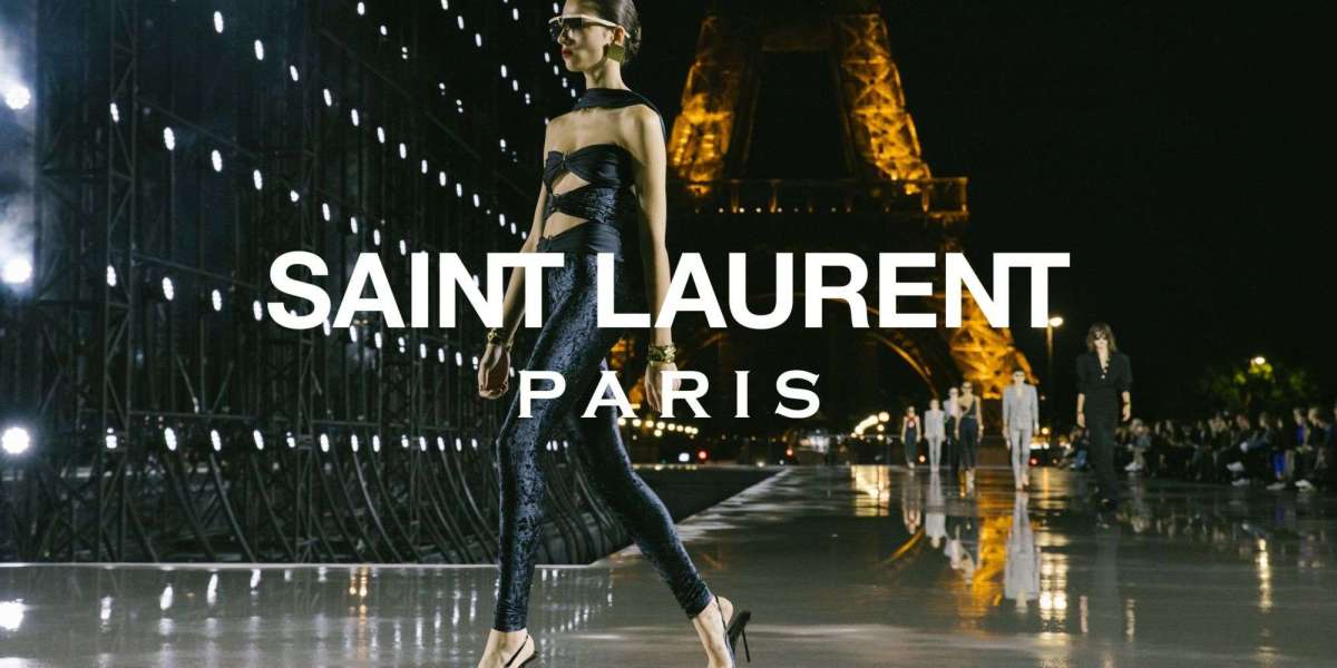 Saint Laurent executive and artistic of fashion Arts