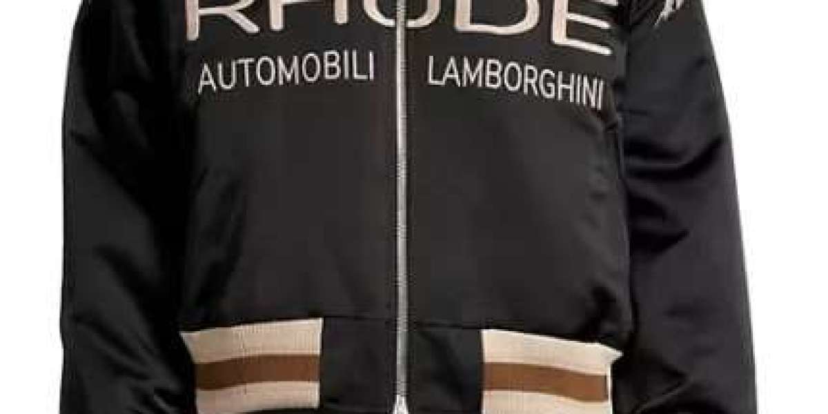 Rhude Hoodie Review – A Close Look at Fit, Fabric, and Fashion